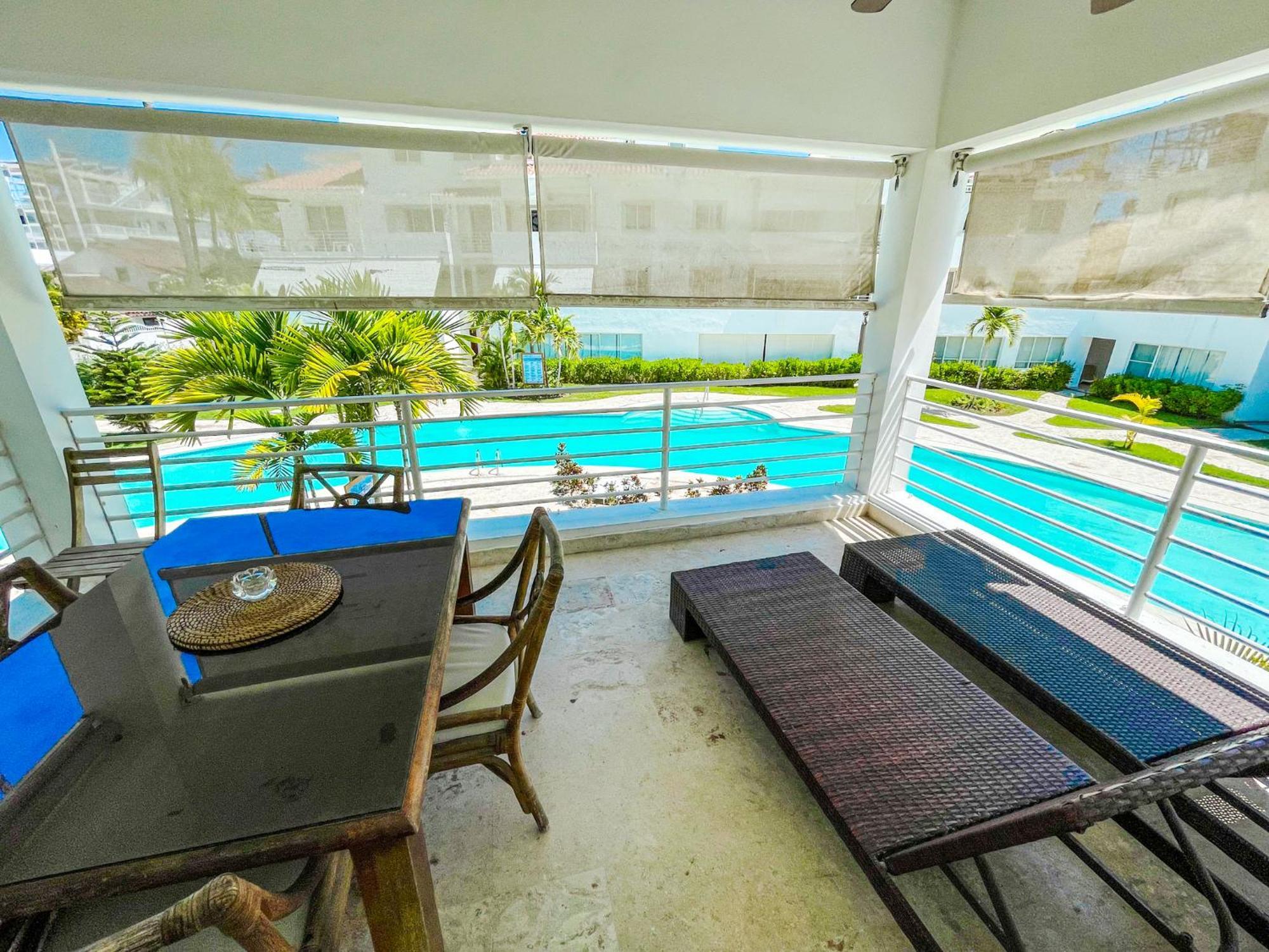 Caribbean Paradise Ocean Breeze Hotel With View Los Corales Bbq Wifi Beach Club & Spa 蓬塔卡纳 外观 照片